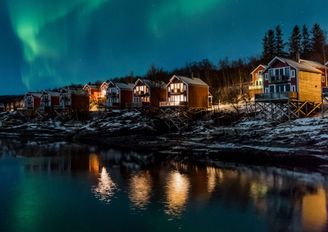 malangen resort fjordside cabins and northern lights gt