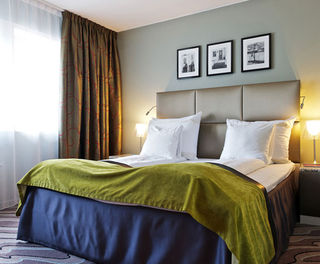 clarion admiral bergen guestroom