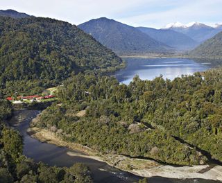 lake moeraki wilderness lodge location