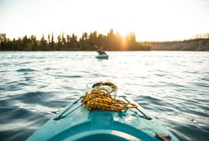 alaska kayaking on kenai fjords mckayla crump unsplash