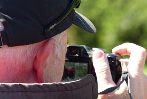 canada photographing bears at knight inlet ll