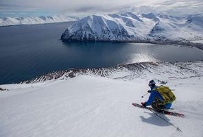 deplar farm heli skiing the fljot valley