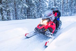 finnish lapland snowmobiling beana laponia