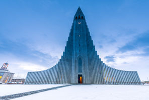 iceland reykjavik hallgrimskirkja winter istk