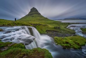 iceland snaefellsnes kirkjufellsfoss in front of kirkjufell rth