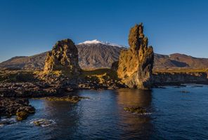 iceland snaefellsnes londrangar volcanic plugs rth