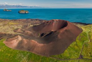 iceland westman islands eldfell volcanic crater rth