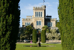 new zealand dunedin larnach castle td