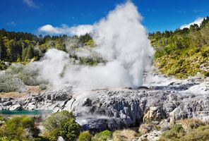 new zealand pohutu geyser rotorua istk