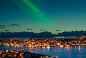 northern norway aurora over tromso vn