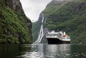 norway havila castor geirangerfjord