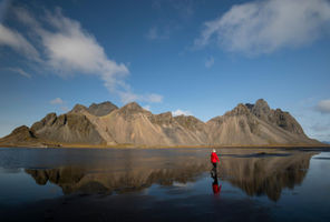 iceland-beach-at-vestrahorn