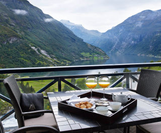 Hotel Union Geiranger spa suite view