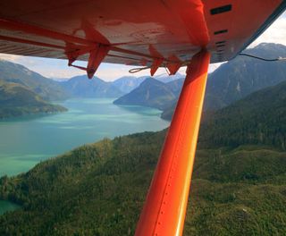 canada floatplane flying into knight inlet istk