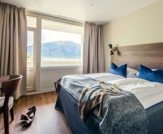 fjords kviknes hotel double room view