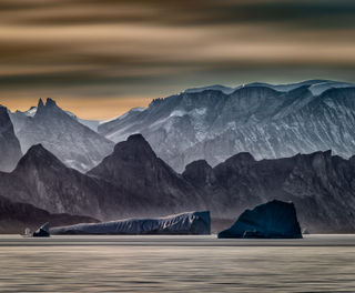 greenland scoresbysund mountain view rth