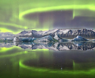 iceland south east aurora over jokulsarlon jw