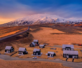 iceland view over glacier lodge to snaefellsjokull rth