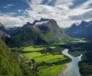 norway andalsnes valley romsdalen istk