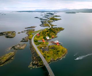 norway storseisundet bridge atlantic road istk