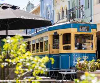 new-zealand-christchurch-tram-new-regent-street-cnz