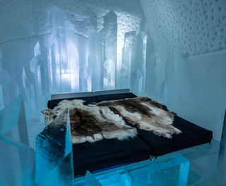 swedish-lapland-icehotel-ice-room-ak