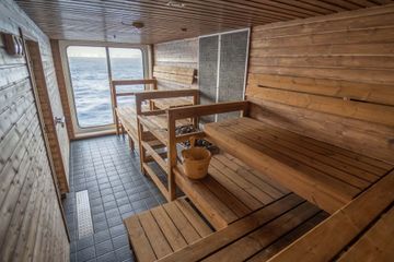 greg mortimer sauna