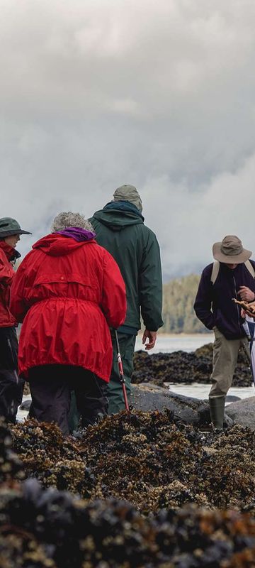 Interpretive shore walk