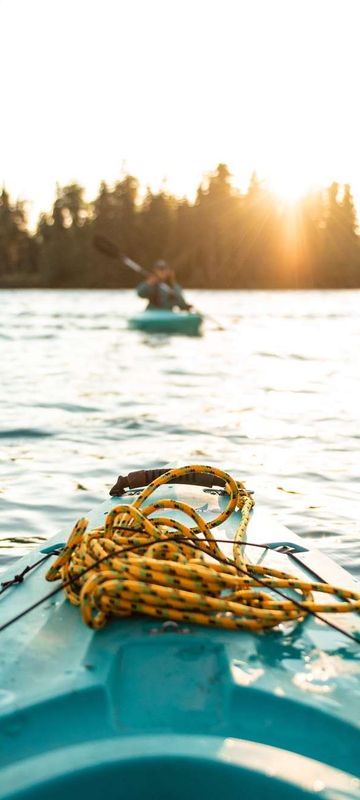 alaska kayaking on kenai fjords mckayla crump unsplash