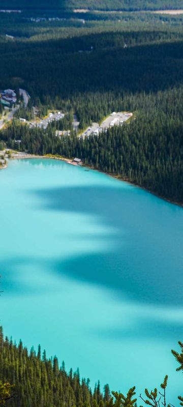 alberta fairmont chateau lake louise hotel from the beehive istk