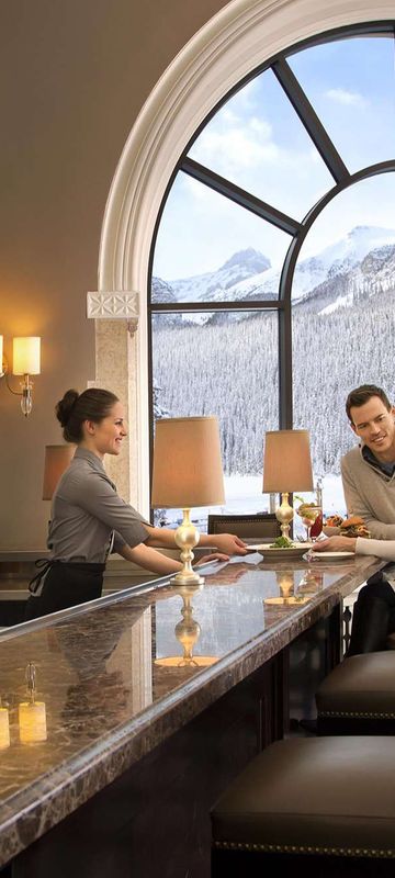 alberta farimont chateau lake louise lakeview bar