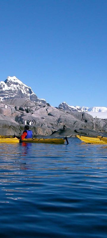 antarctica peninsula sea kayaking ooe