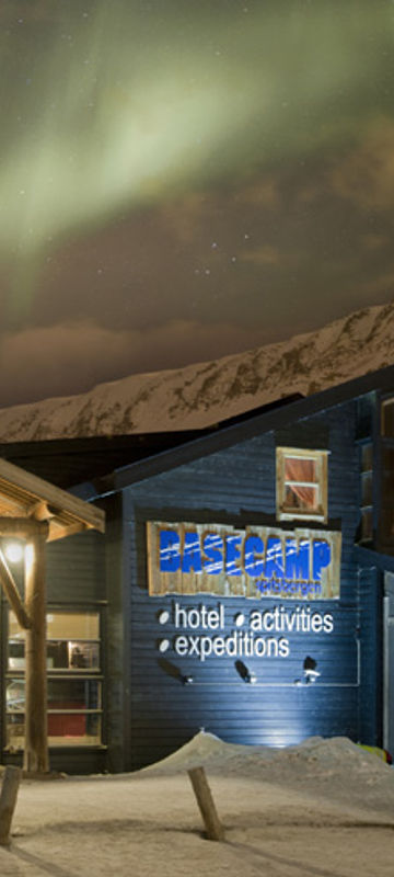 basecamp hotel longyearbyen