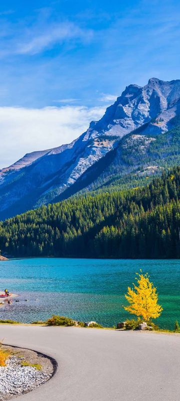 Lake Minnewanka