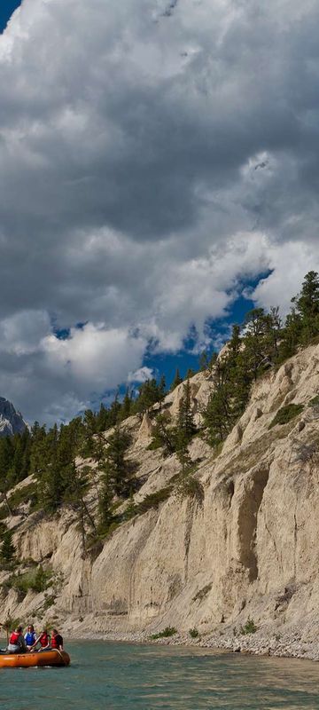 canada alberta river rafting on bow river banff ta