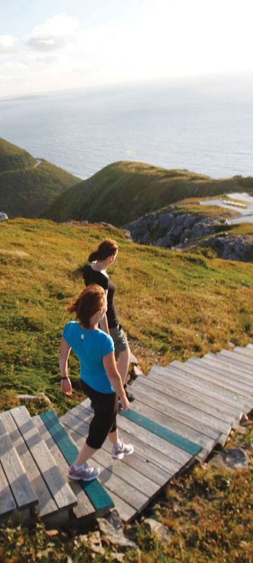 canada hikers skyline trail cape breton highlands national park nstb