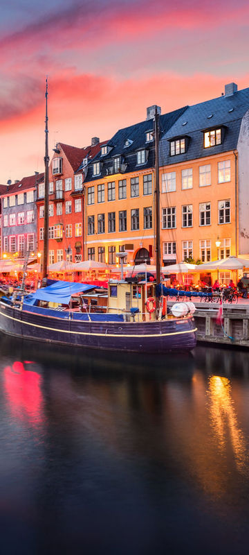 denmark copenhagen nyhavn canal sunset istk