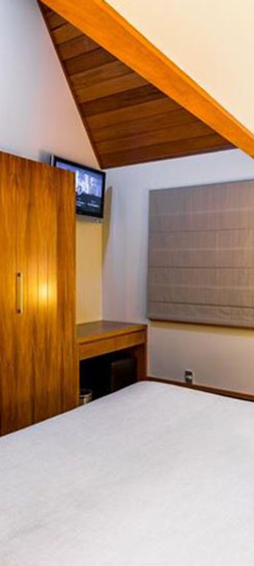 distinction te anau hotel and villas bedroom