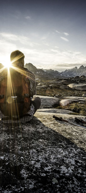 east greenland tasiilaq hiking sunset vg