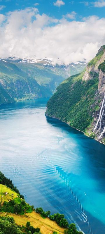 fjord norway view over geirangerfjord istk