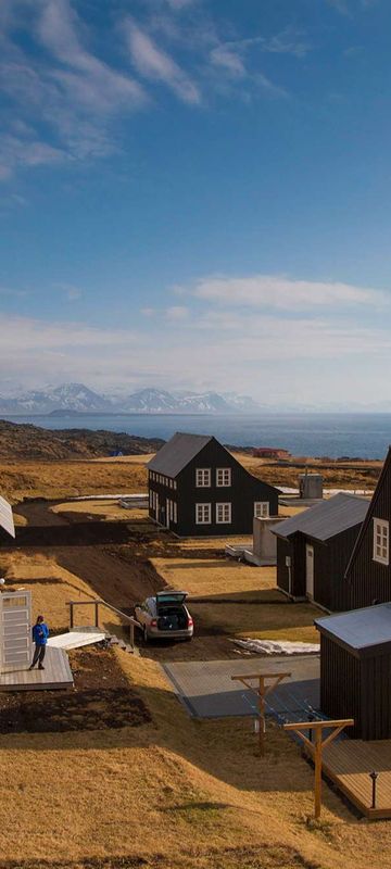 glacier lodge iceland coastal location wg