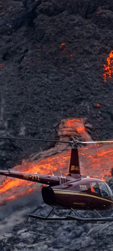 iceland helicopter flying over fagradalsfjall eruption lava mar21 by rth sigurdsson