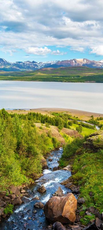 iceland north lake lagarfljot near egilsstadir istk