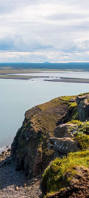 iceland north oxarfjordur clifftop