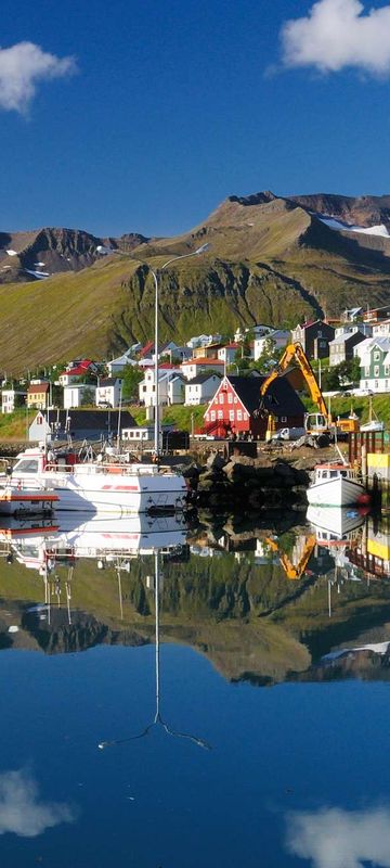 iceland north siglufjordur reflection istk