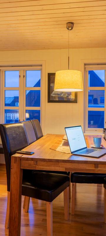 iceland remote glacier lodge snaefellsnes work away rth