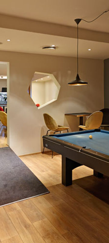 iceland reykjavik hotel klettur games room