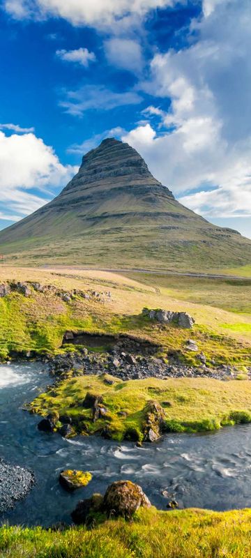 iceland snaefellsnes kirkjufell and kirkjufellsfoss istk