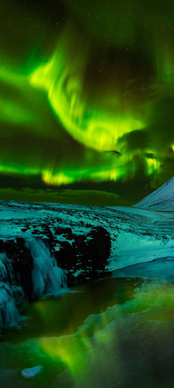 iceland snaefellsnes kirkjufell aurora green istk