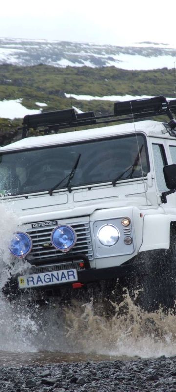 iceland superjeep river crossing rl